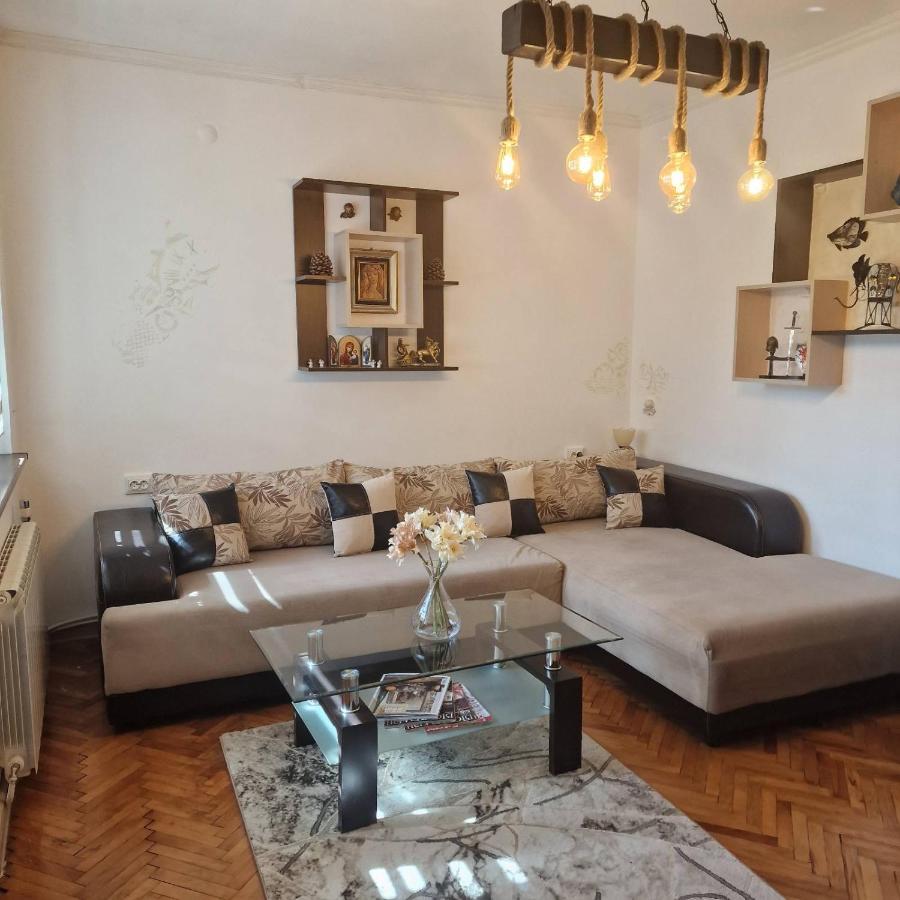 Z-Apartment In ตริยาฟนา ภายนอก รูปภาพ