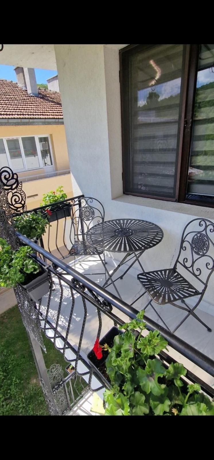 Z-Apartment In ตริยาฟนา ภายนอก รูปภาพ